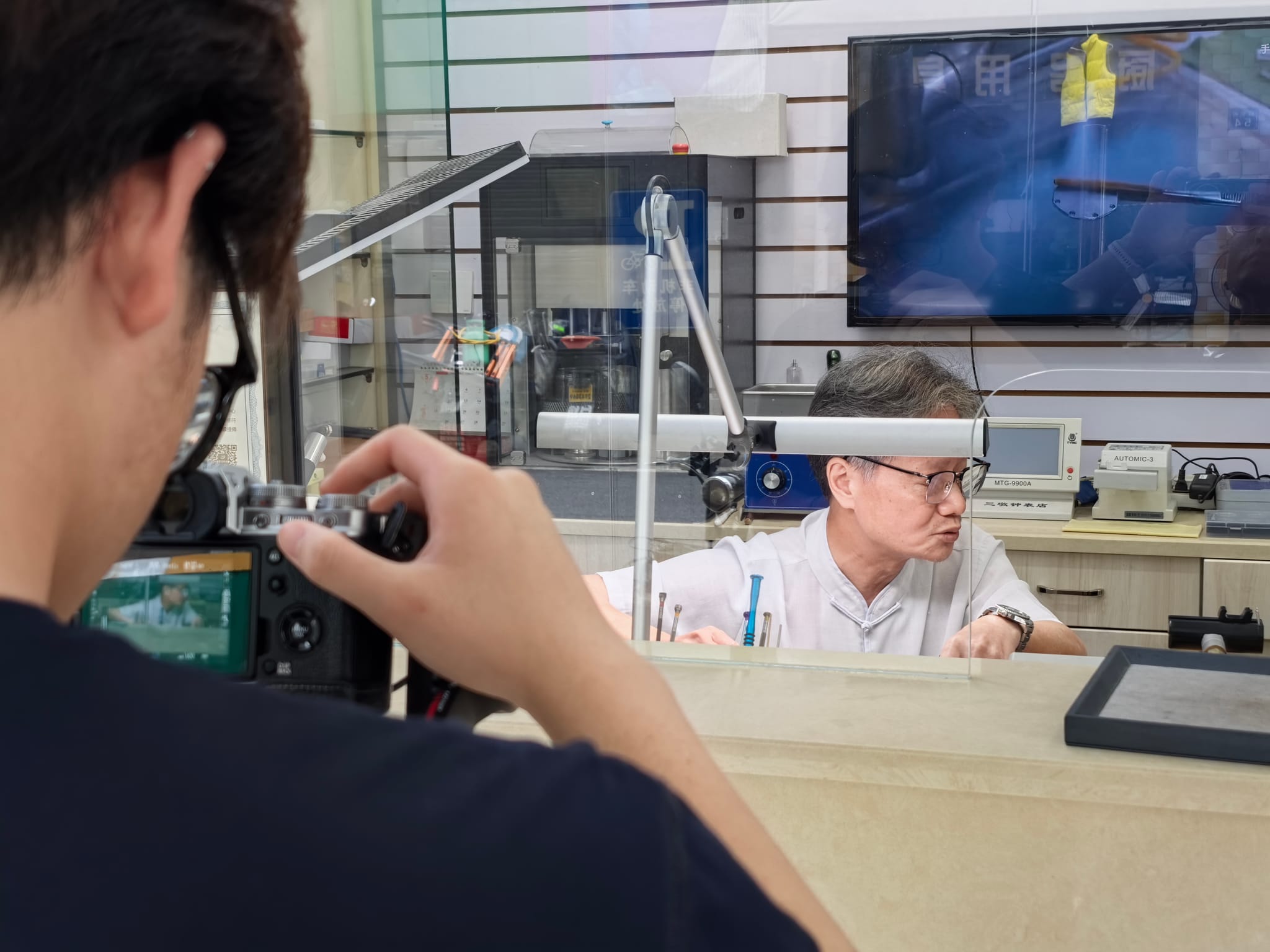 庙前街的老人们 图像 2