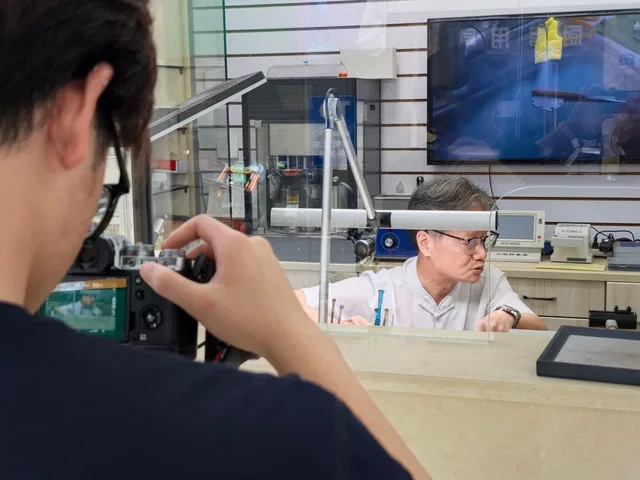 庙前街的老人们 图像 2